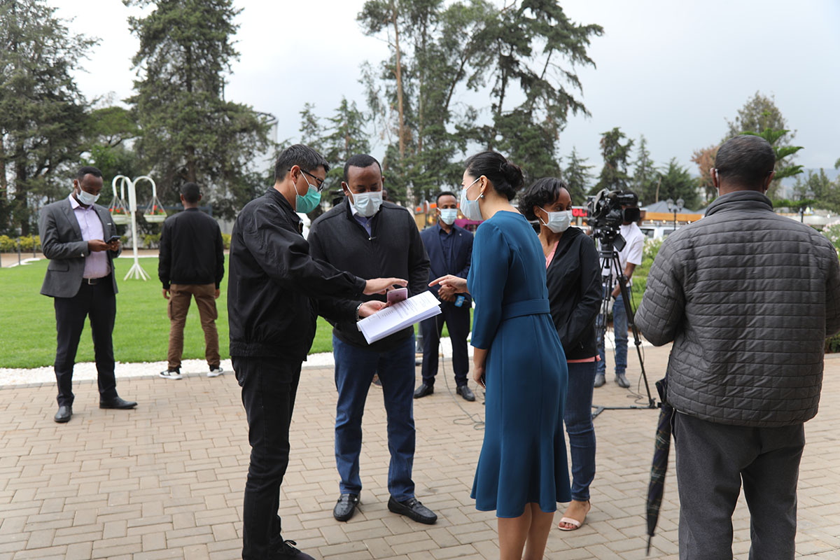 1584925794477261.jpg 004-1200.jpg